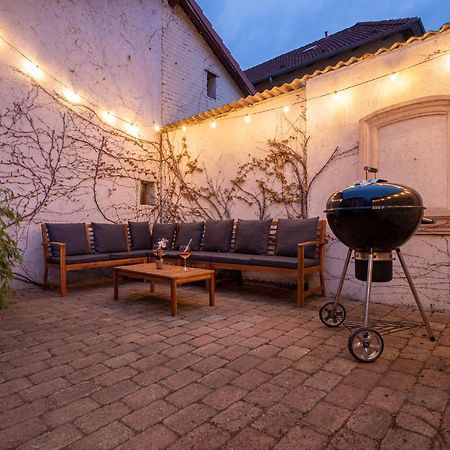 Geschmackvolles Apartment In Хановер Екстериор снимка